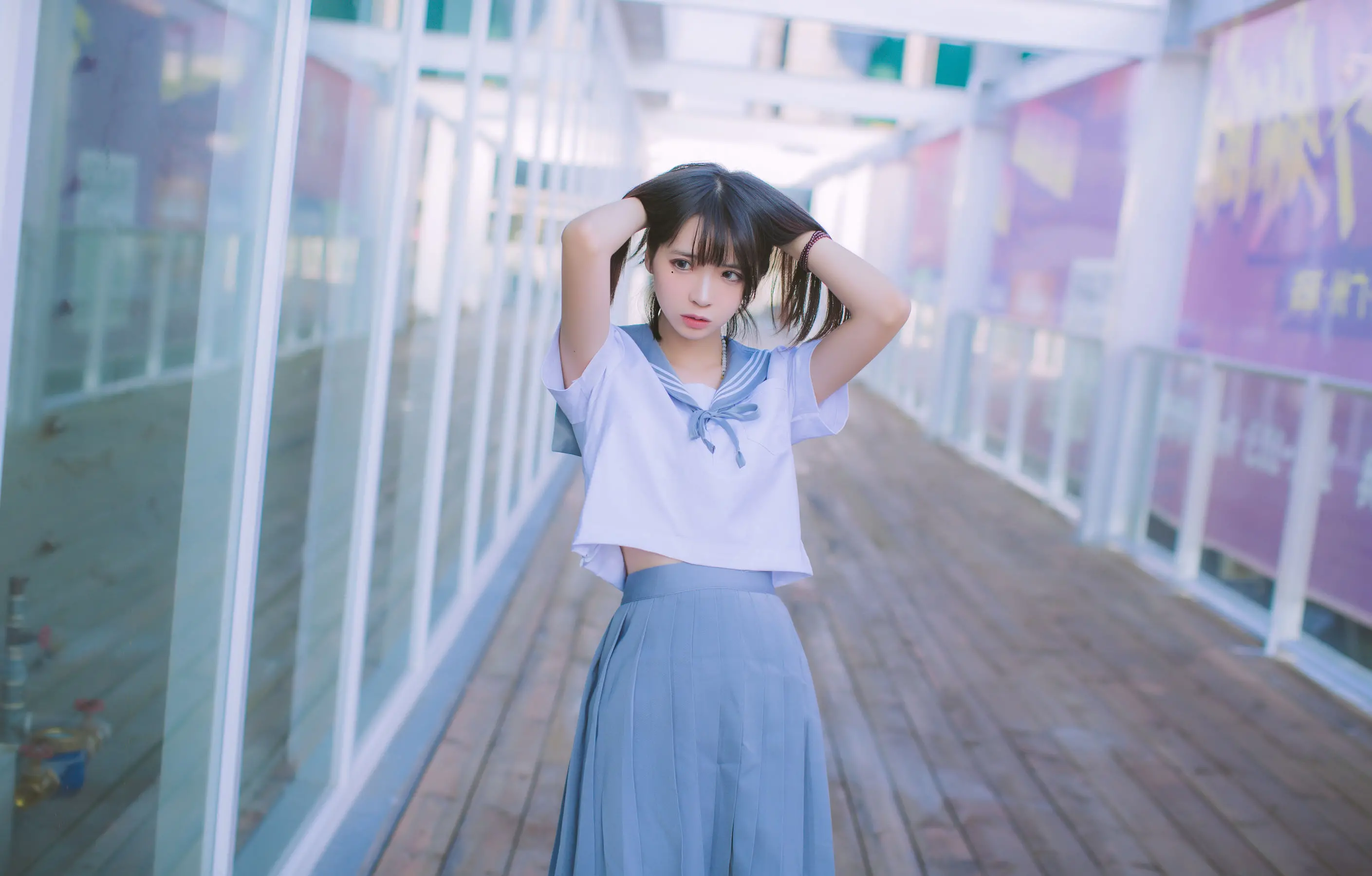 海边蓝白水手服
