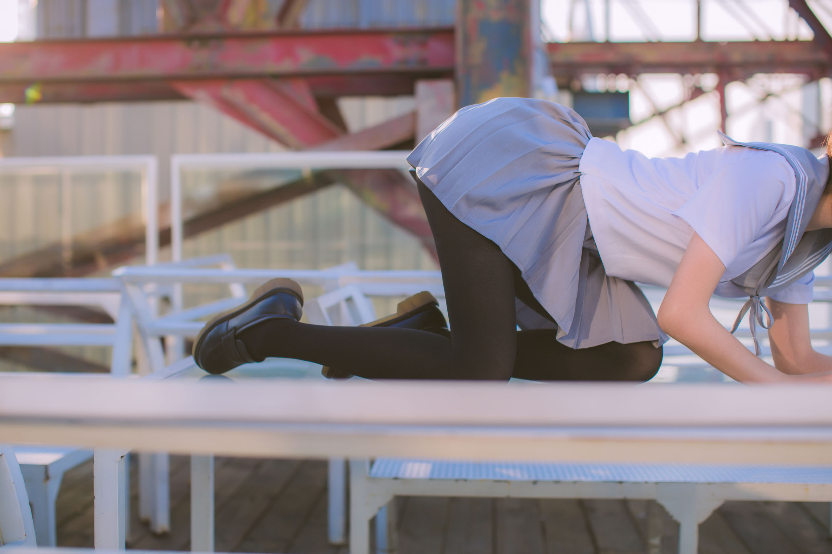 [网络美女] 疯猫ss 海边蓝白水手服高清手机美女壁纸14P