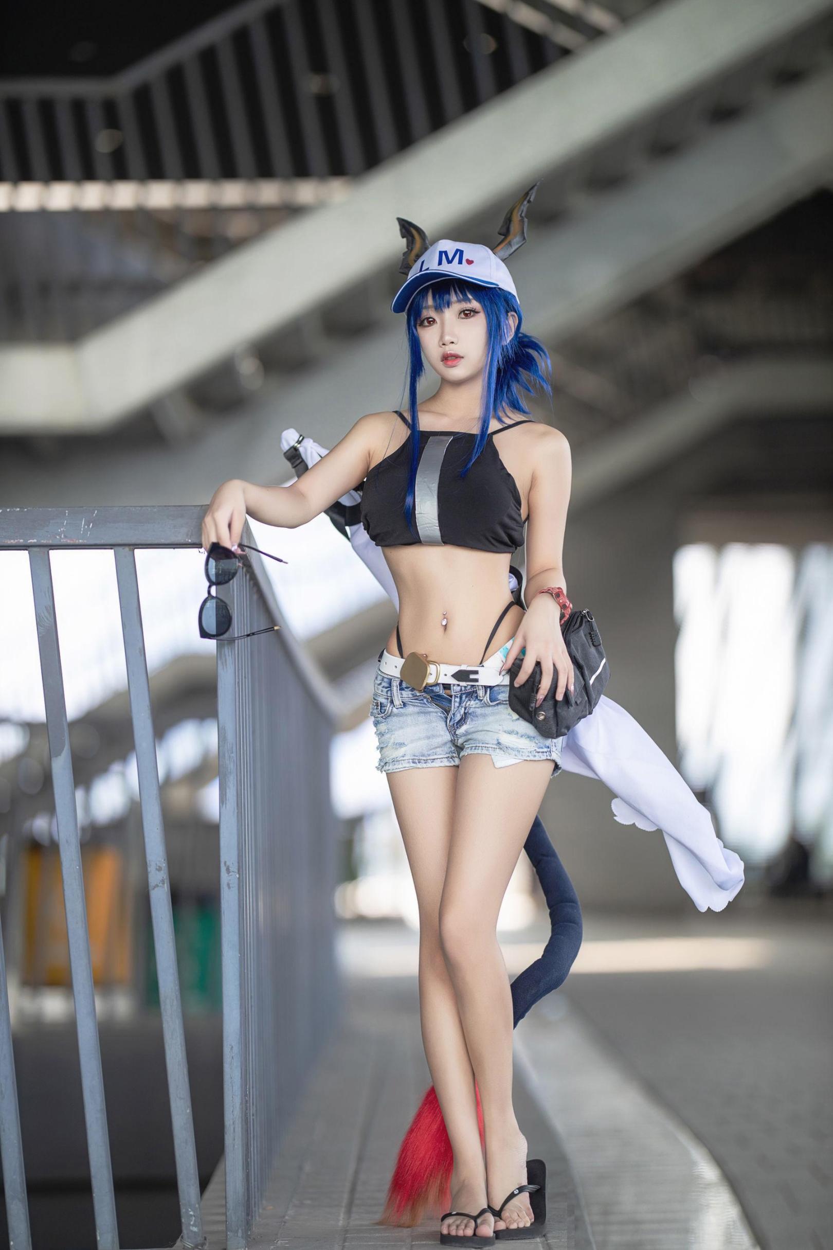 [网络美女] 鬼畜瑶 女游客c 高清手机美女壁纸