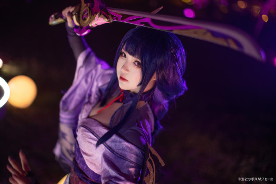 [网络美女] 网络美女 雷电将军cos-莉莉高清手机美女壁纸5P