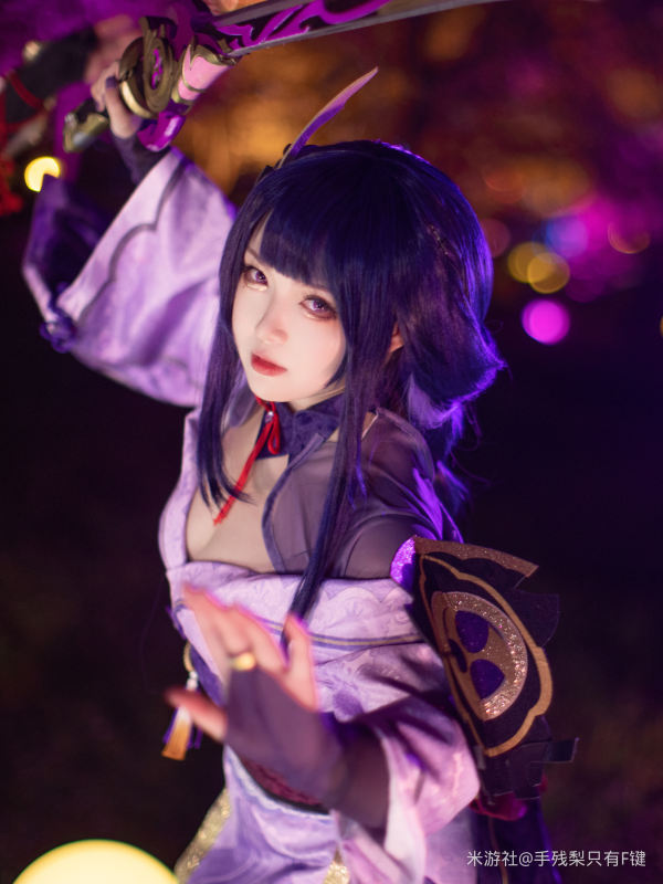 [网络美女] 网络美女 雷电将军cos-莉莉高清手机美女壁纸3P