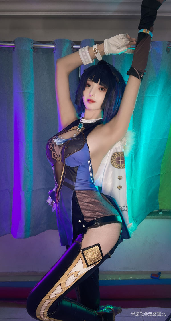 [米游社] 走路摇zly 夜兰cos-走路摇高清手机美女壁纸11P