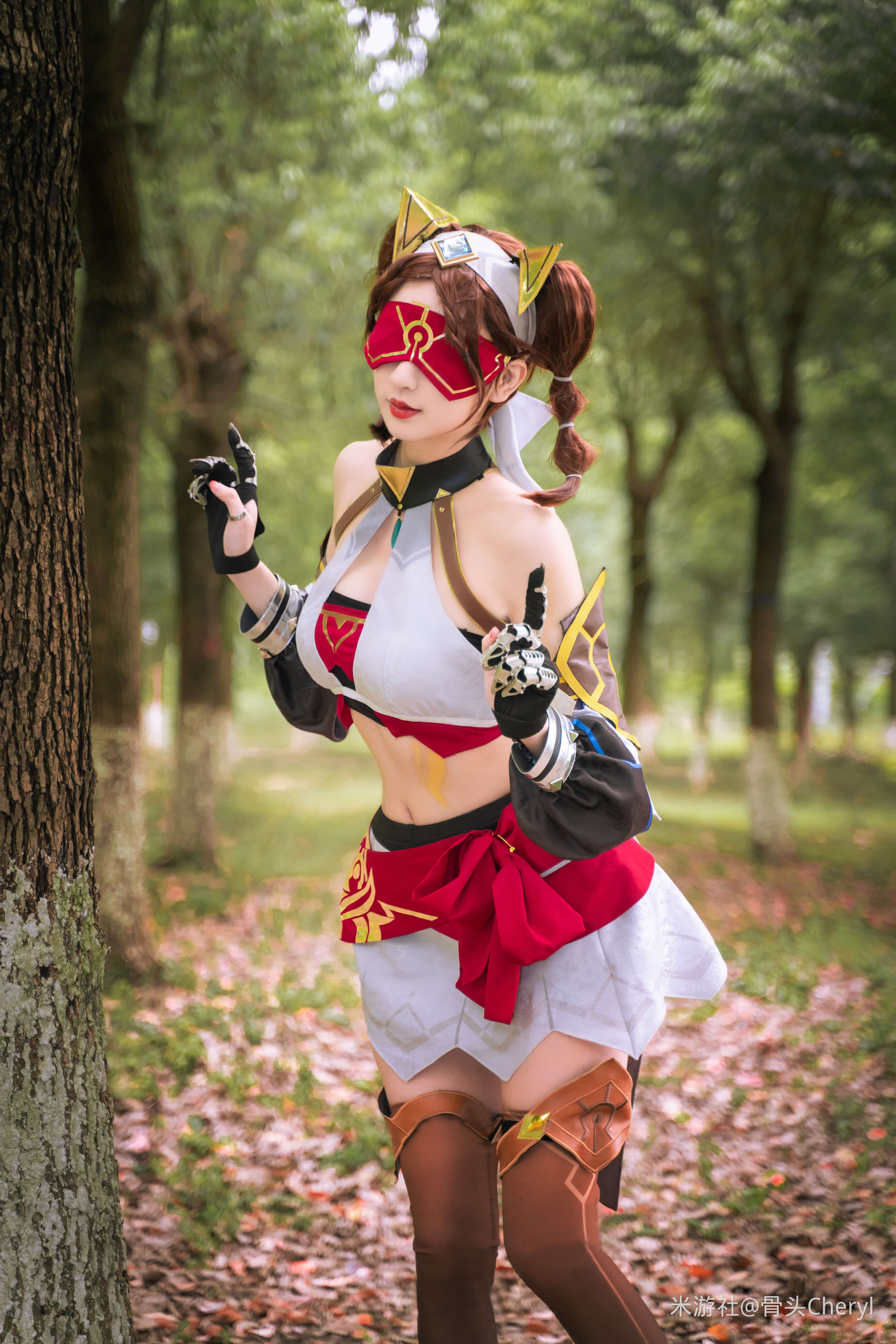 [网络美女] 网络美女 镀金旅团cos高清手机美女壁纸1P