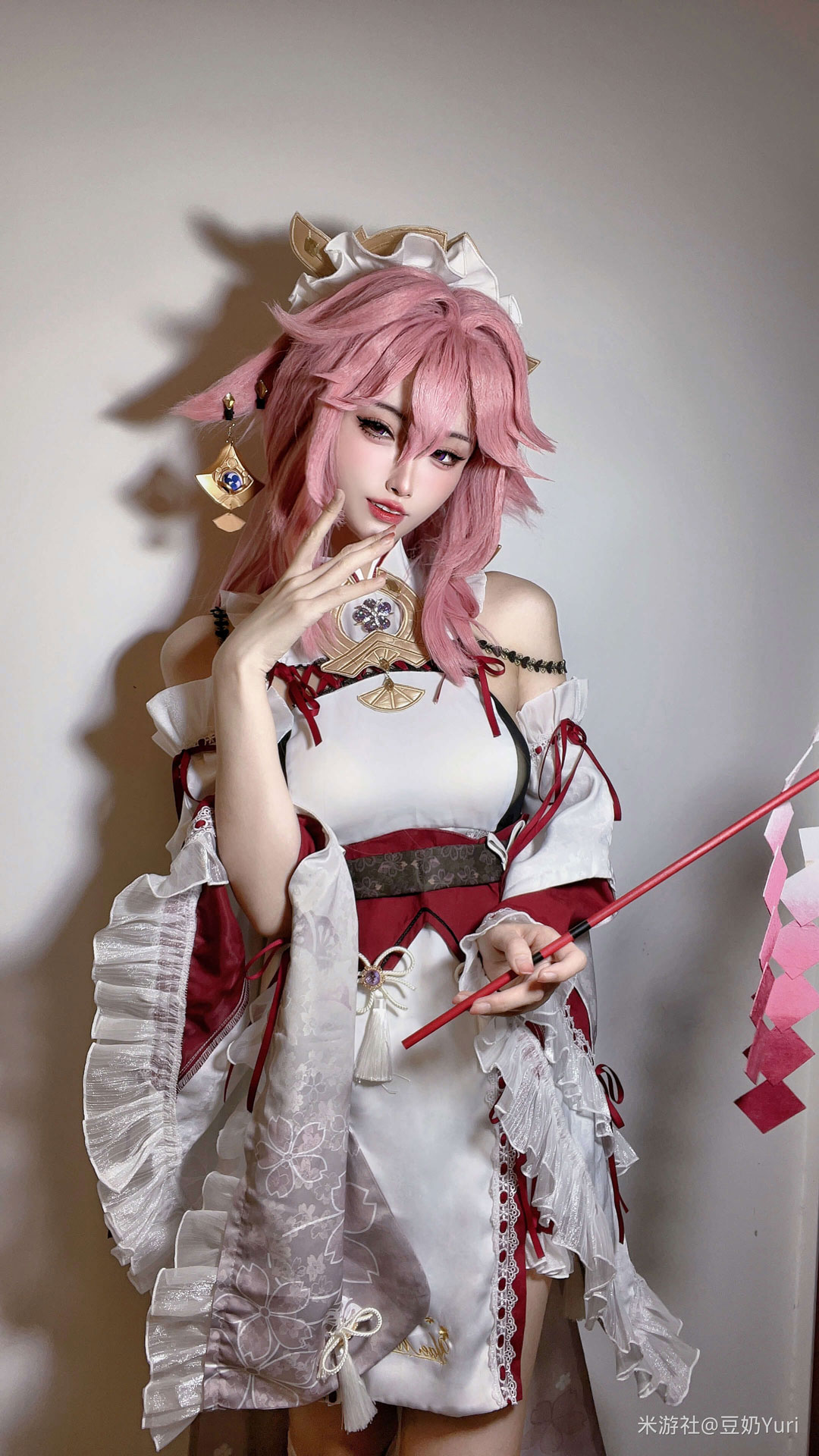 [米游社] 豆奶Yuri 八重神子cos-豆奶Yuri高清手机美女壁纸9P