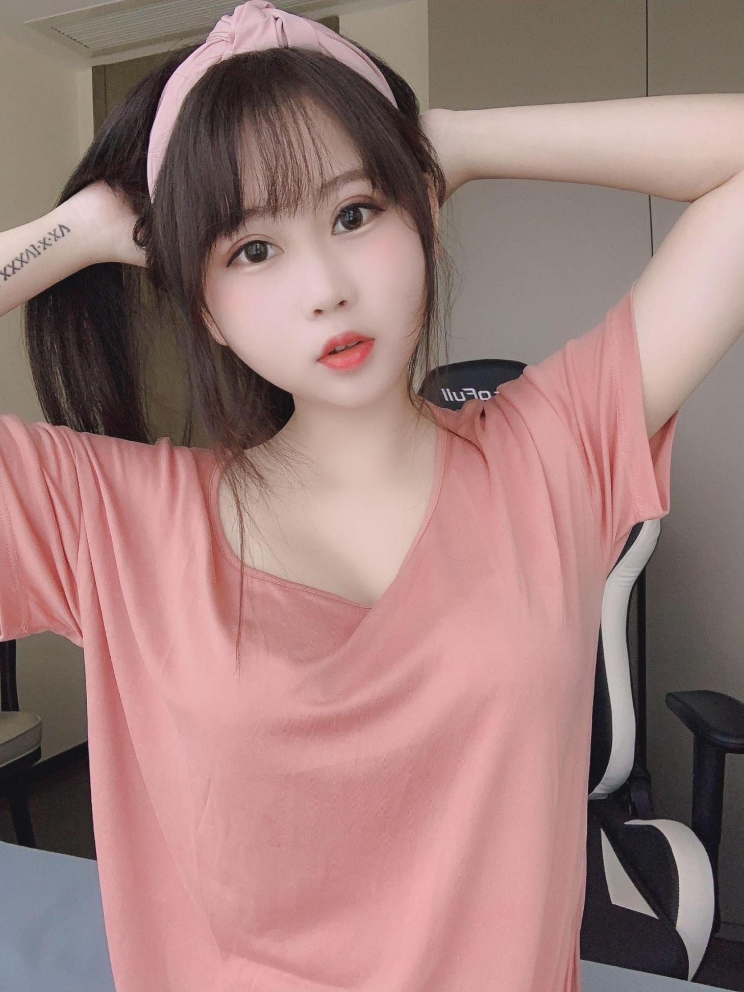[网络美女] 是依酱呀 宅女日常 高清手机美女壁纸