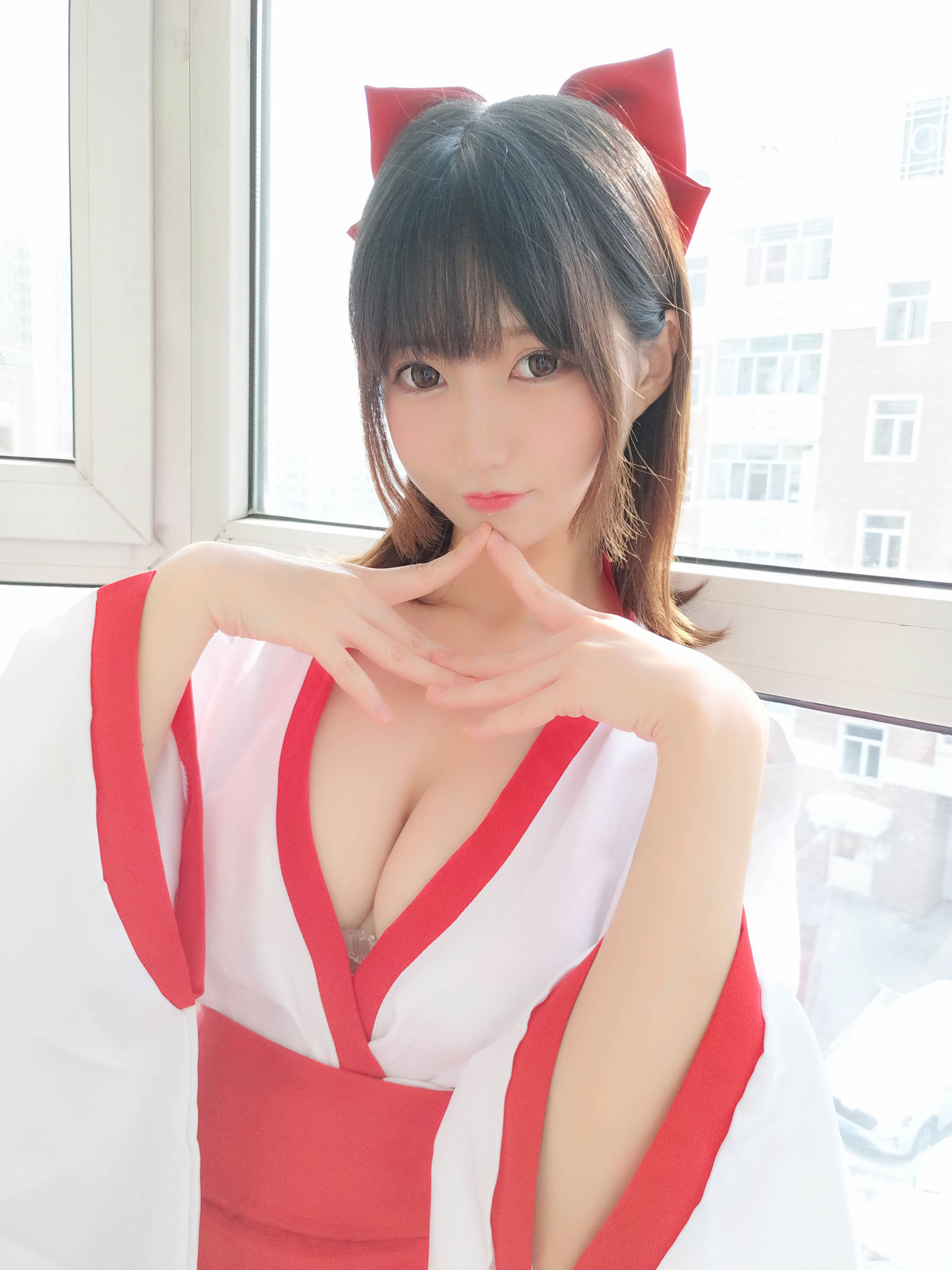 [网络美女] 魔物喵 [fantia] かわいい巫女さん!!(′∀｀)♡ 高清手机美女壁纸