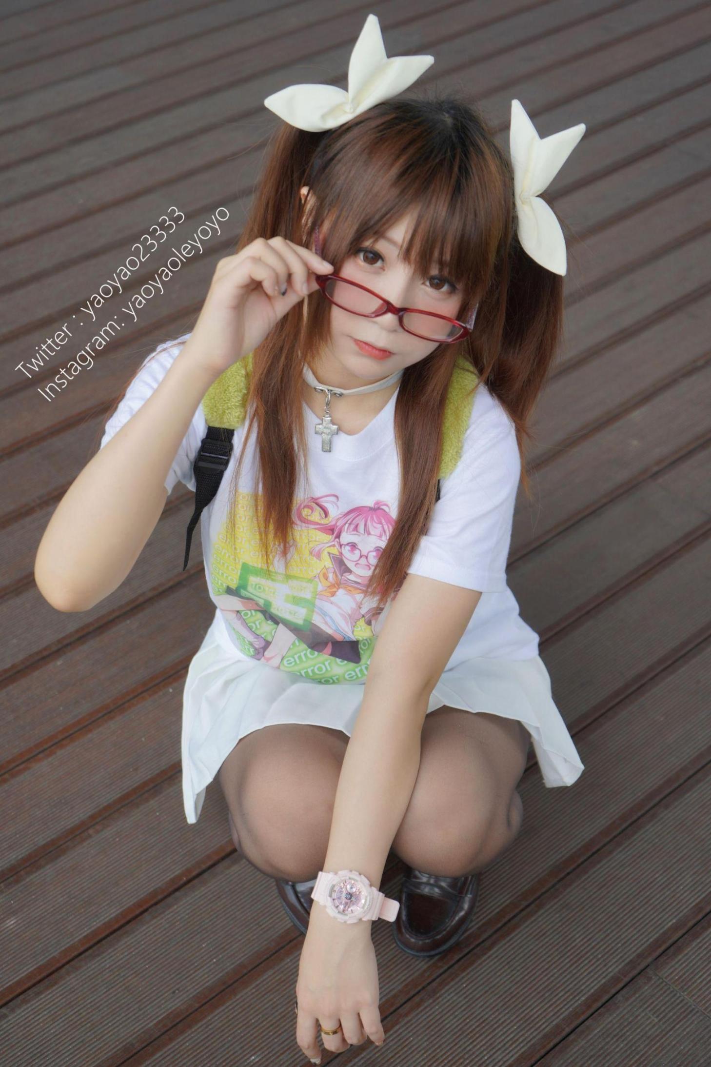 [网络美女] 摇摇乐 裸足 高清手机美女壁纸